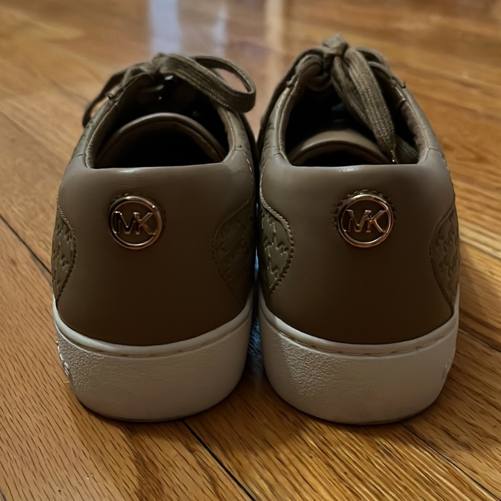 Michael Michael Kors Colby Tan Sneaker Gem